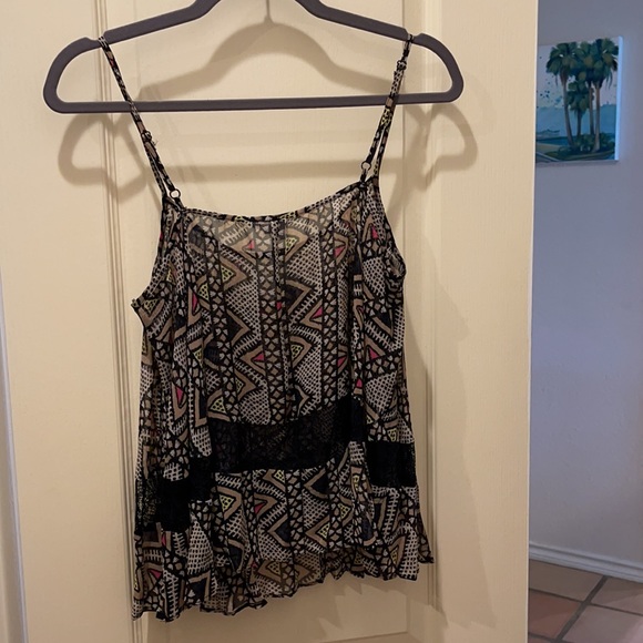BCBG sheer cami medium - Picture 4 of 4